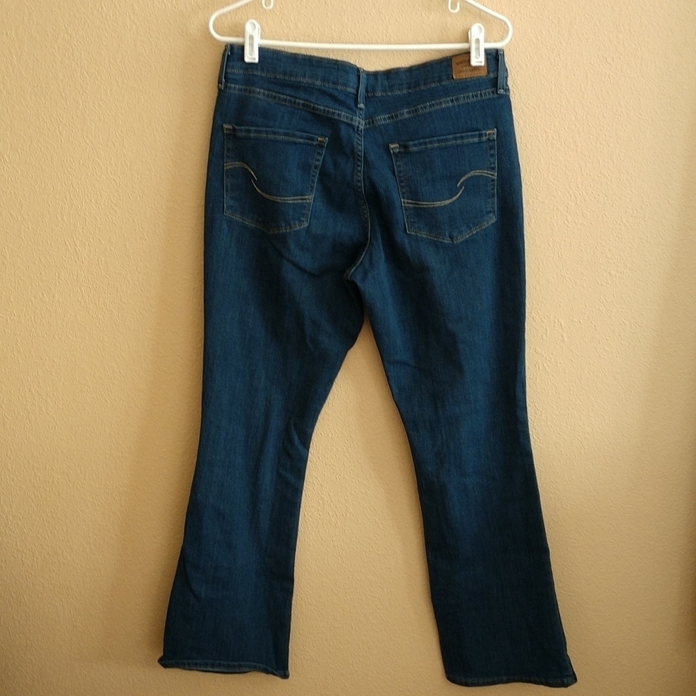 Signature by Levi Strauss Mid Rise Boot Cut Jeans Size 16? - Picture 6 of 8